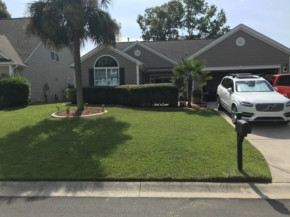 Top-rated garden landscaping in Summerville, SC by South Carolina Turf Pros