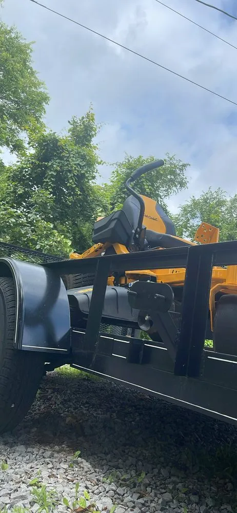 Local yard cleanup service in Herndon, KY by South Christian Lawn Service
