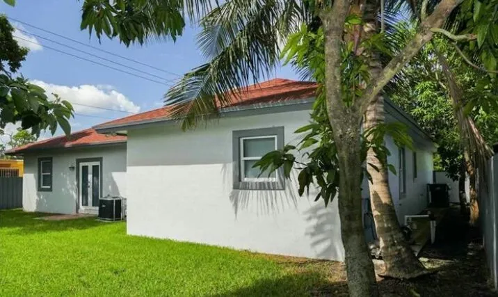 Top-rated garden landscaping near you in Miami, FL by South Eastern Landscaping Care