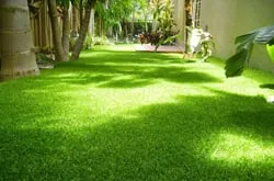 Custom garden landscaping in Boca Raton, FL - South Florida Putting Greens