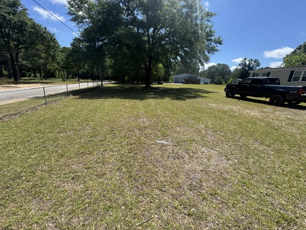 Expert lawn care service for residential properties across Augusta-Richmond County consolidated government (balance), GA - South Georgia construction & landscape Worx