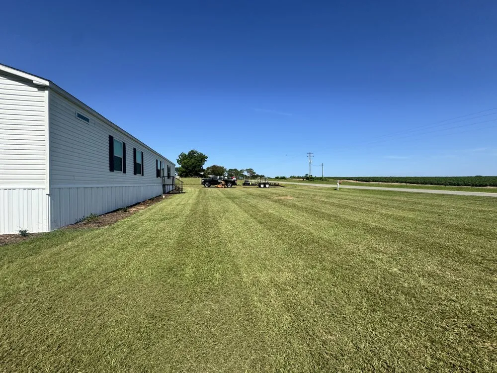 Custom lawn care service with custom design in Moultrie, GA by South Georgia Land Service