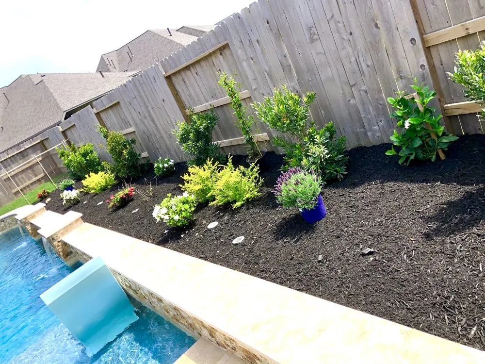 Reliable yard cleanup service experts serving Tomball, TX - South Heat Landscaping