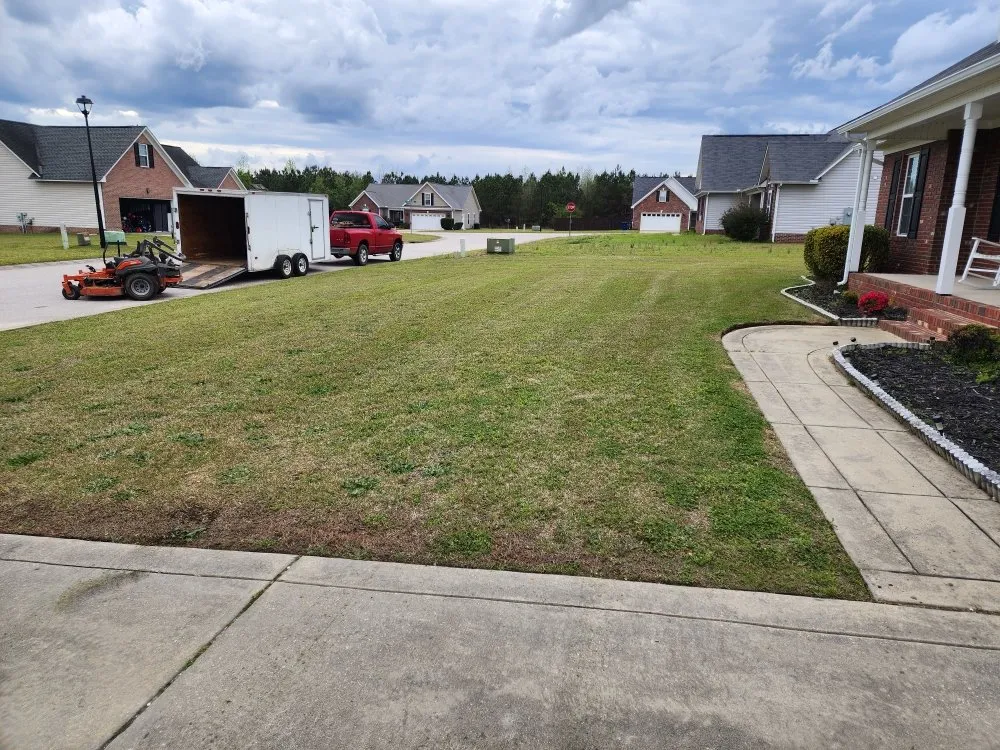 Top-rated outdoor landscaping in Raeford, NC - South Montanez Lawn Care