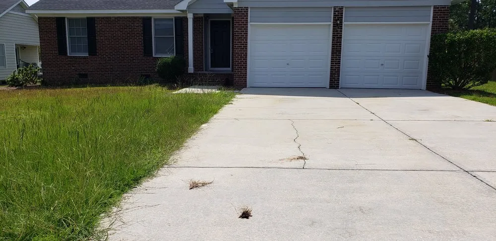 Local landscape design with custom design in Raeford, NC by South Montanez Lawn Care