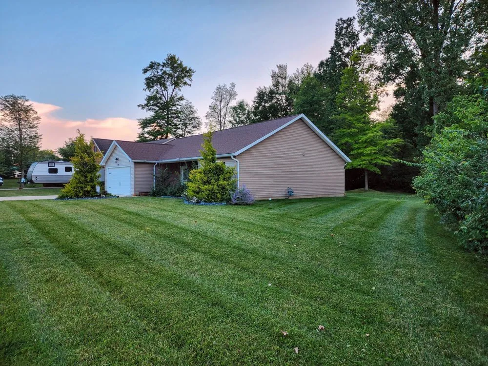 Affordable landscaping services for homes in Mansfield, OH by South Of Saturn Landscapes