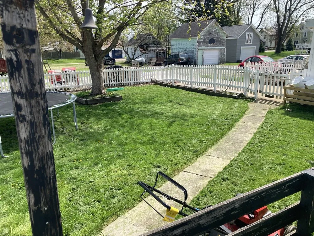 Top-rated yard cleanup service in Mansfield, OH by South Of Saturn Landscapes