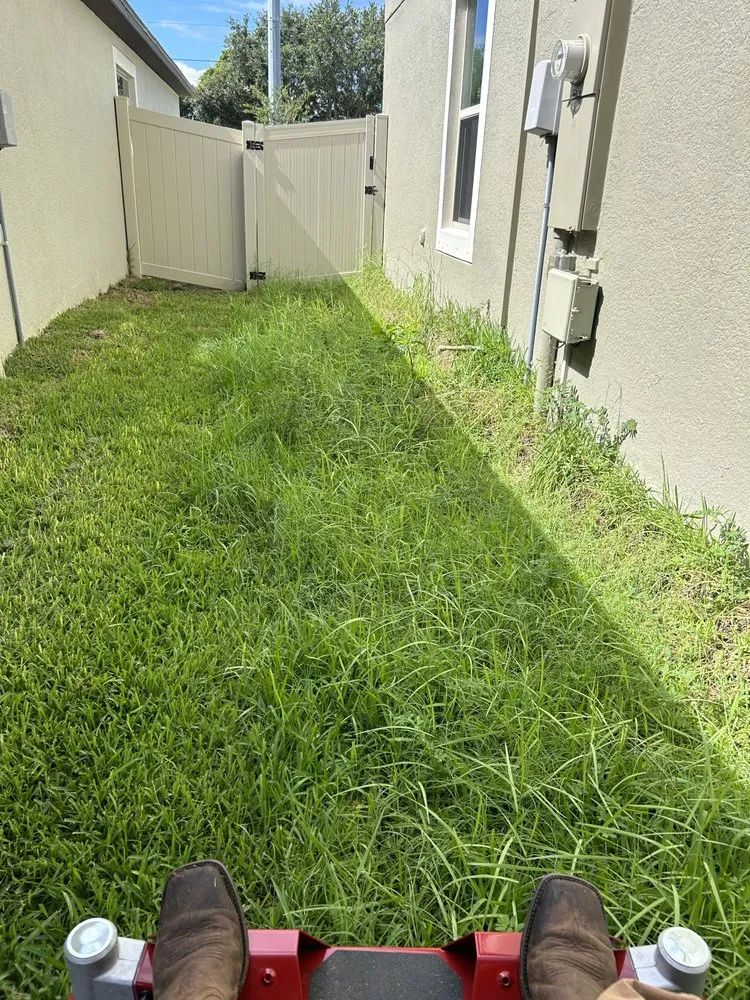 Affordable lawn mowing service experts serving St Augustine, FL - South Shore Turf Pros