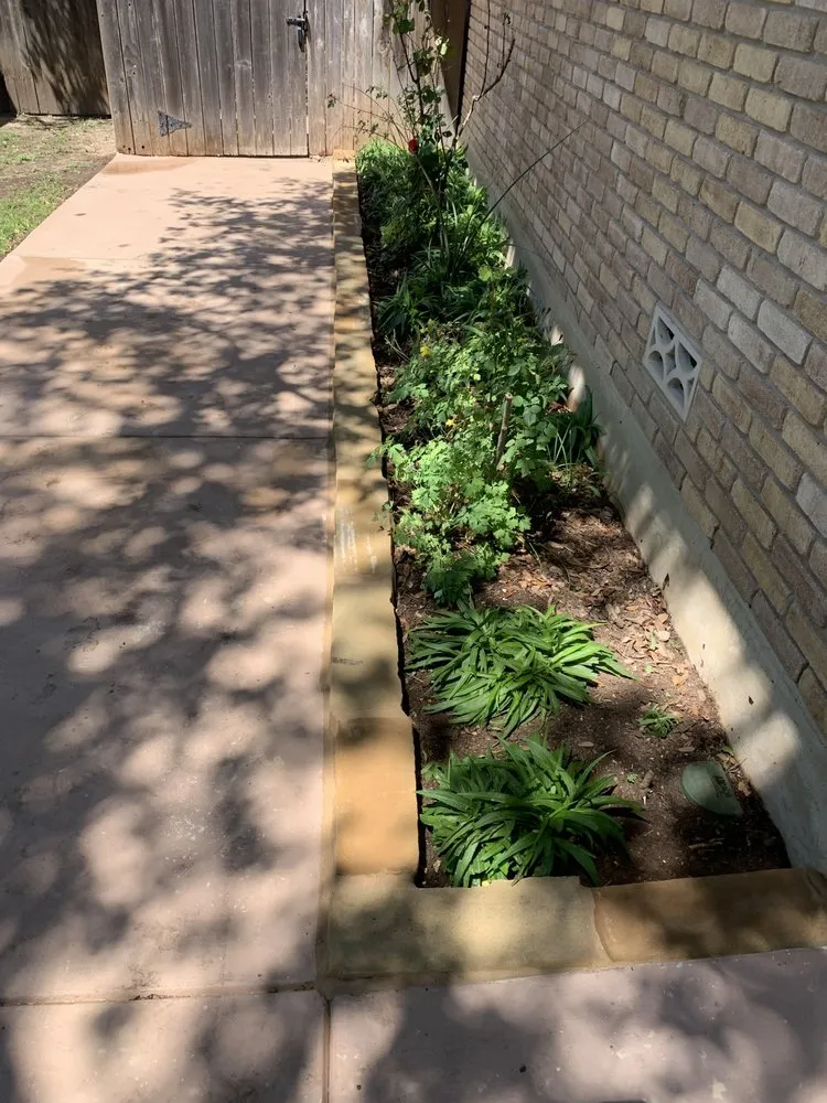 Professional residential landscaping in San Antonio, TX by South Texas Landscape Construction