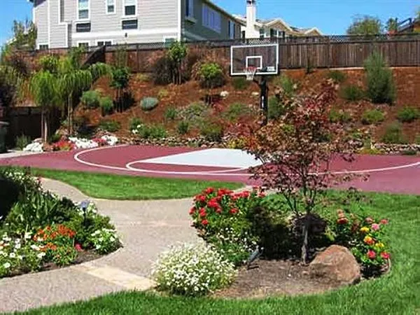 Affordable lawn care service for residential properties in San Jose, CA by South Valley Landscape Construction