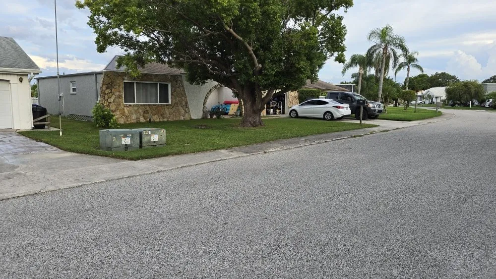 Top-rated lawn mowing service experts serving Holiday, FL - Southard Lawn Care