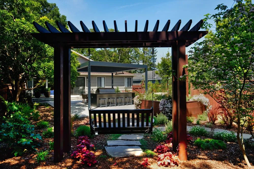 Custom yard cleanup service in San Jose, CA by Southbay Design & Landscaping