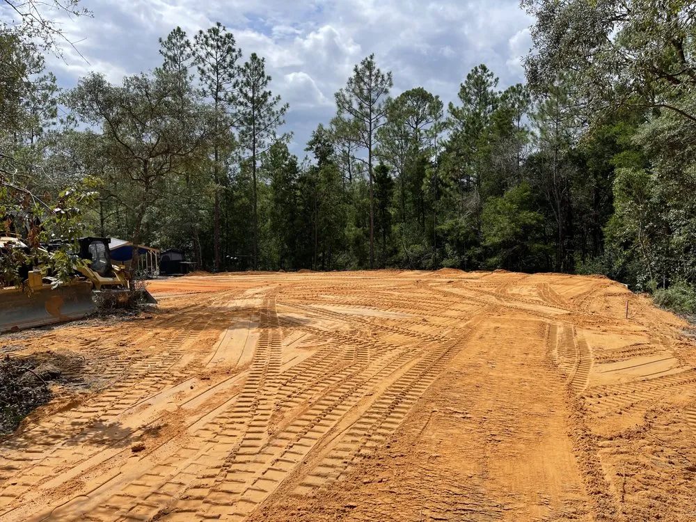 Top-rated yard maintenance for year-round maintenance in Milton, FL by Southeast Land Clearing