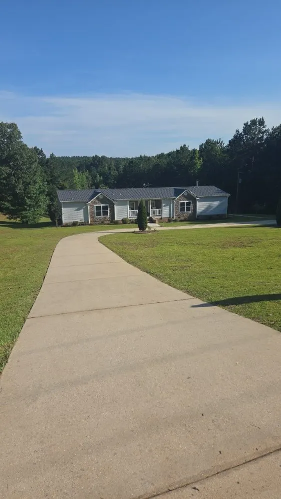 Trusted outdoor landscaping in Meridian, MS - Southeastern Lawn & Land