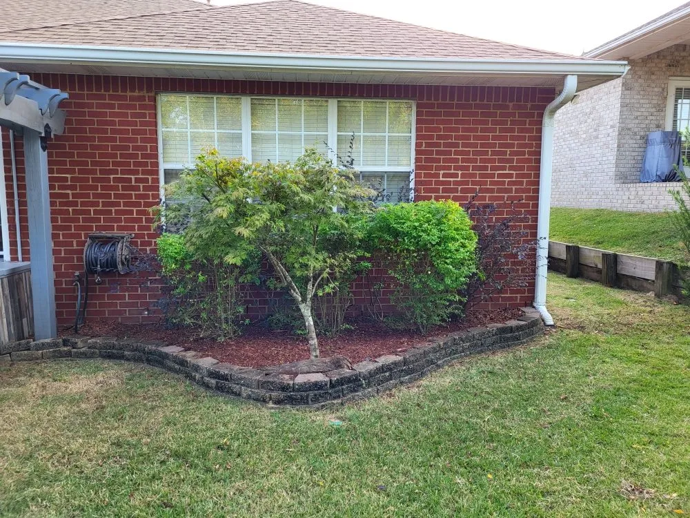 Trusted lawn mowing service experts serving Pensacola, FL - Southerlandscaping