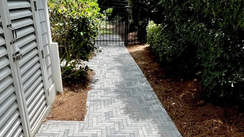 Reliable lawn care service experts serving Wilmington, NC - Southern Accents Landscaping