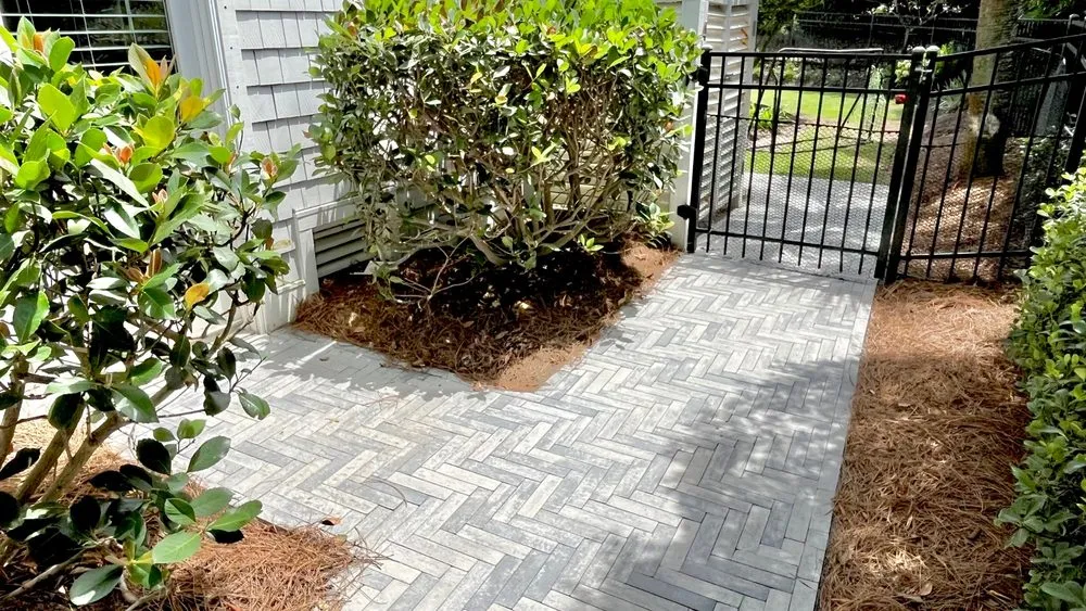 Custom landscaping services experts serving Wilmington, NC - Southern Accents Landscaping