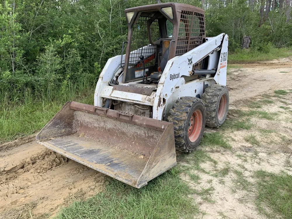 Local lawn care service experts serving Saraland, AL - Southern Acres Landworks