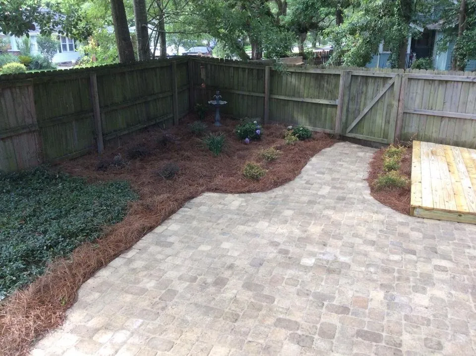 Reliable yard maintenance in Saraland, AL - Southern Appeal Landscape