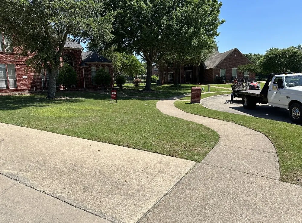 Professional garden landscaping experts serving Heath, TX - Southern Breeze Services
