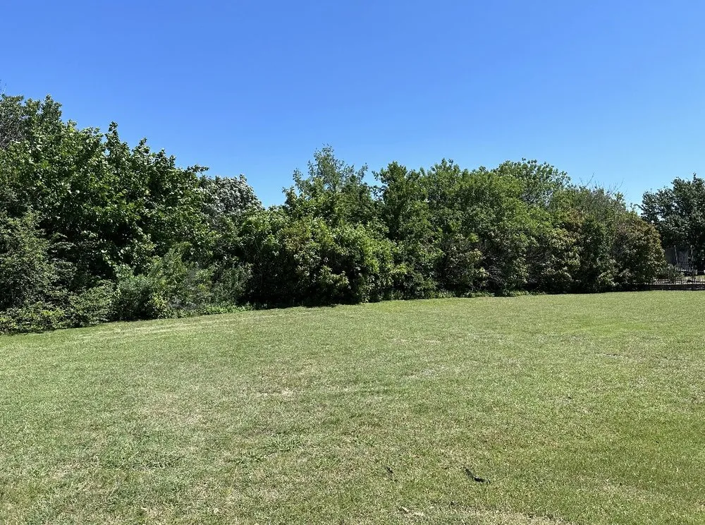 Affordable yard maintenance near you across Heath, TX - Southern Breeze Services