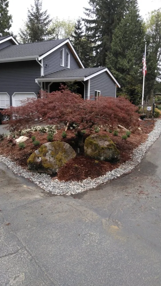 Reliable yard maintenance in Lynnwood, WA - Southern by Design