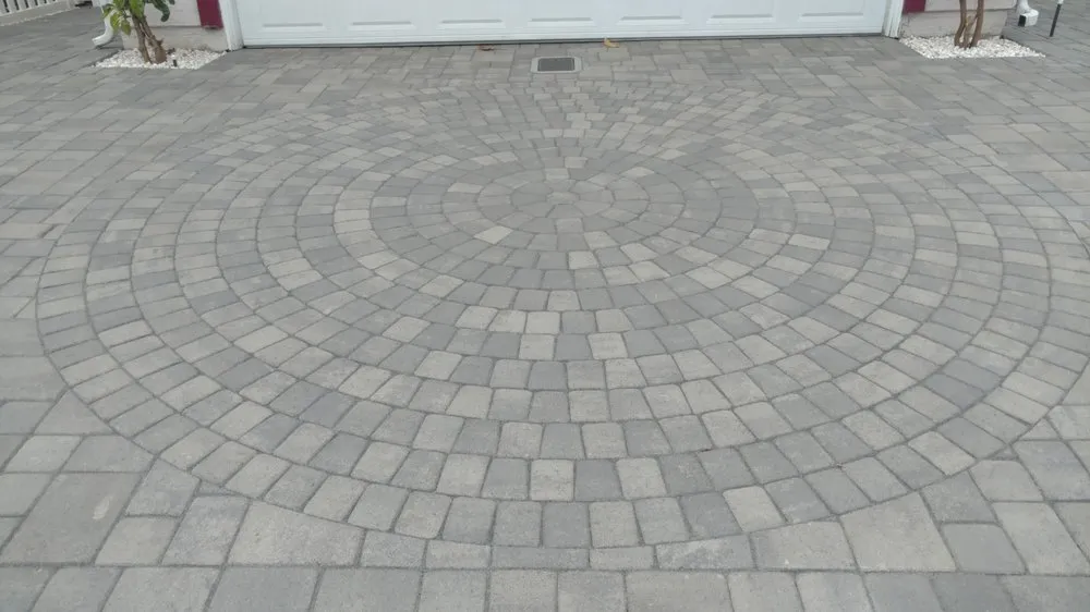 Professional residential landscaping for year-round maintenance in El Cajon, CA by Southern California Landscaping