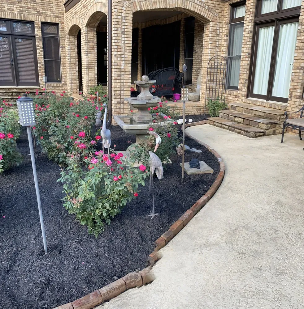 Affordable landscape design with custom design in Mammoth Cave, KY by Southern Charm Construction and Landscaping