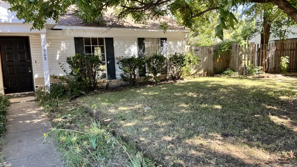 Trusted lawn mowing service in Garland, TX by Southern Clean