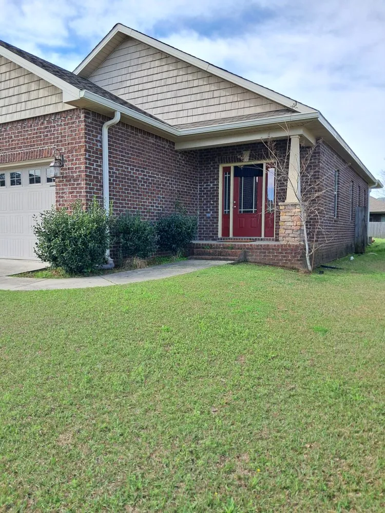 Trusted landscaping services experts serving Moss Point, MS - Southern cleaning solutions