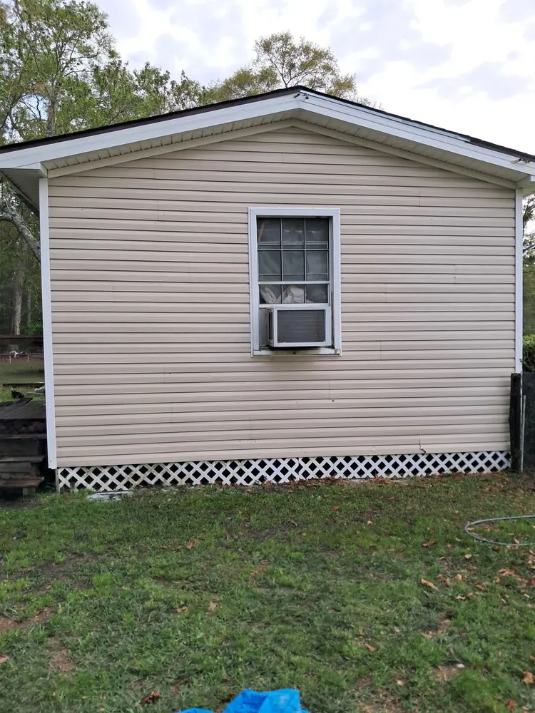 Top-rated yard cleanup service for year-round maintenance in Moss Point, MS by Southern cleaning solutions