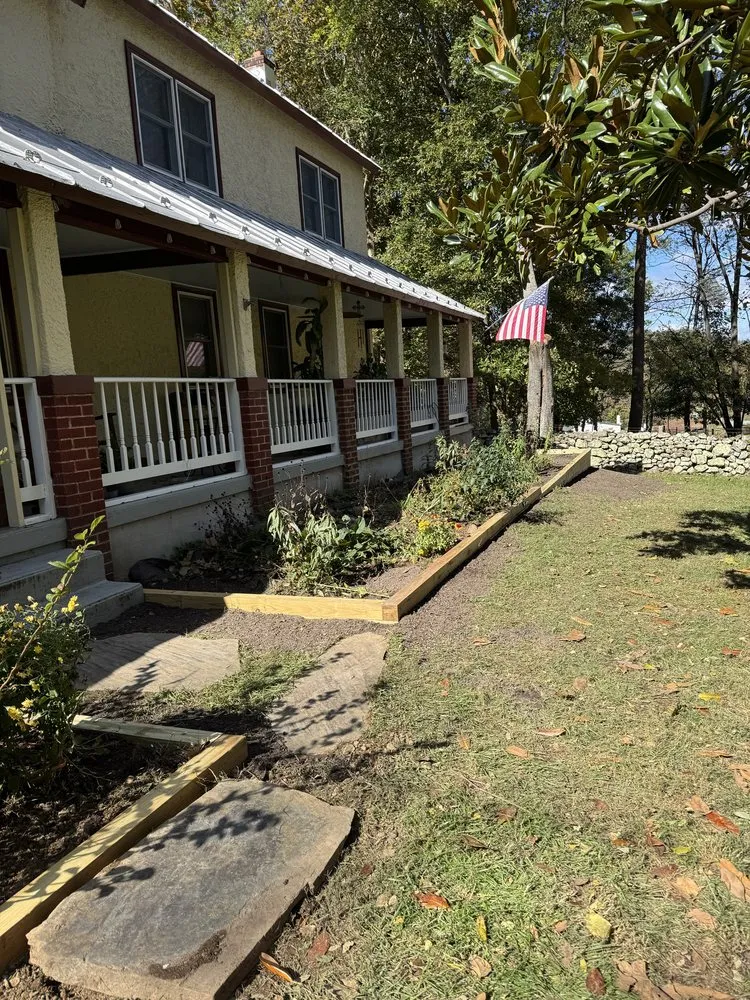 Top-rated lawn mowing service experts serving Strasburg, VA - Southern Comfort Landscaping