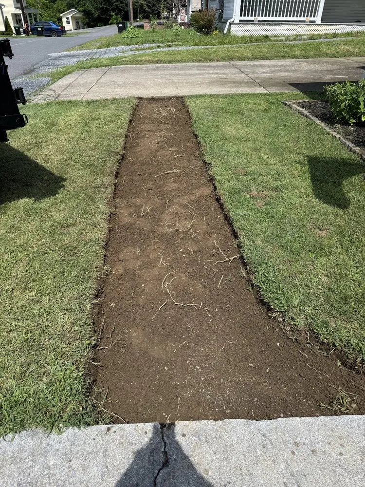 Custom residential landscaping with custom design in Strasburg, VA by Southern Comfort Landscaping