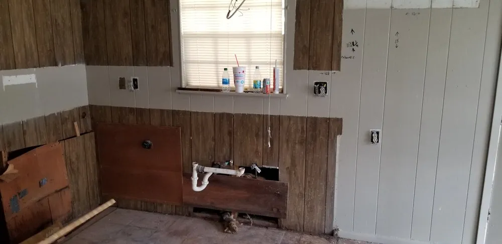 Custom landscaping services for homes across Charenton, LA - Southern Contractors & Lawn Services