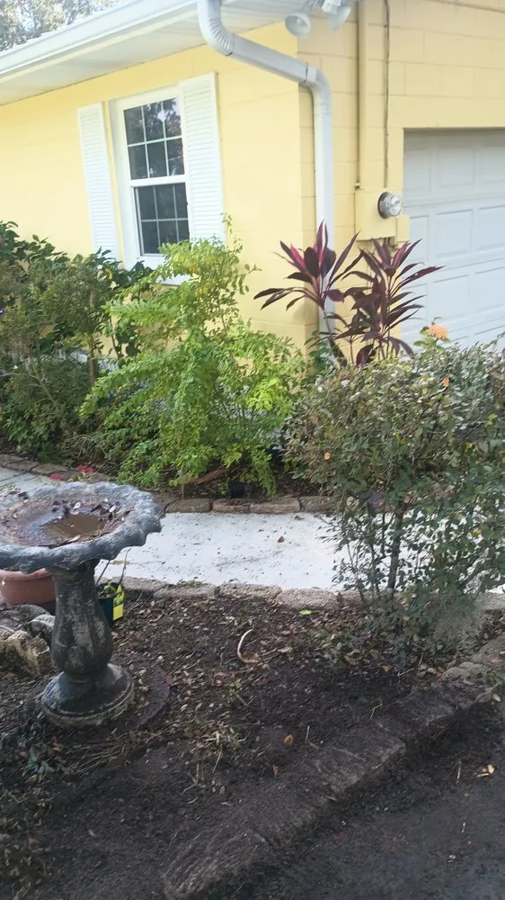 Trusted garden landscaping for outdoor upgrades in Ocklawaha, FL by Southern Cuts