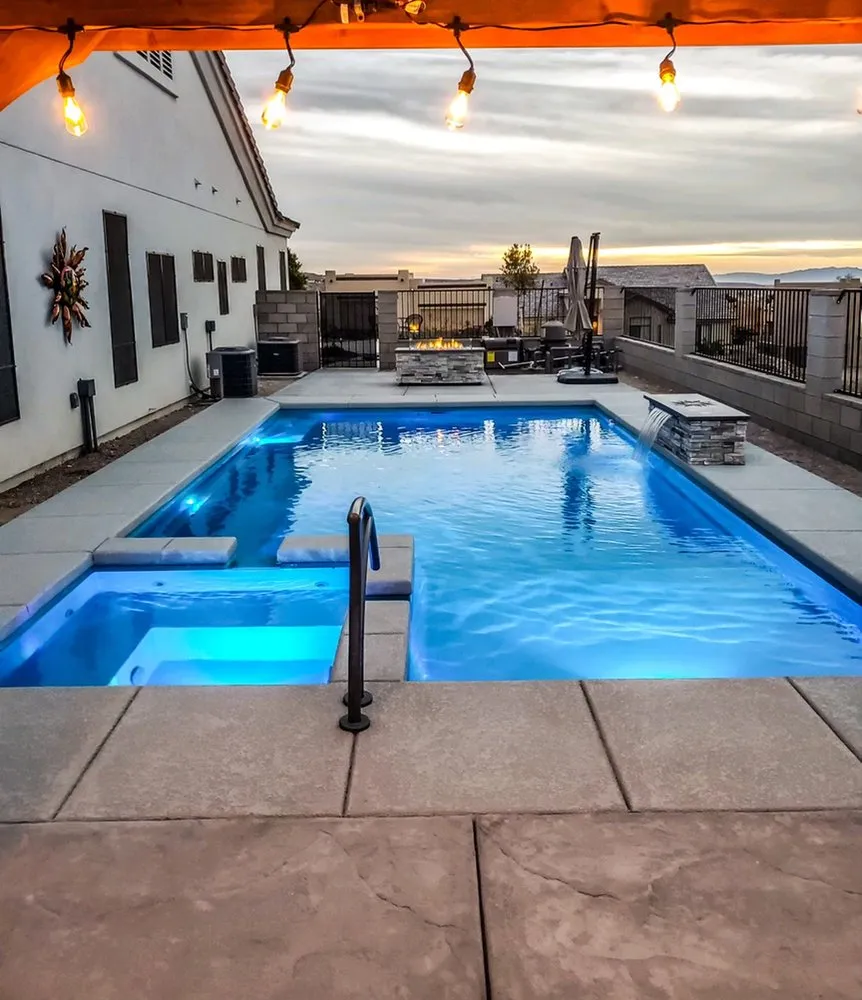 Professional lawn care service experts serving Fort Mohave, AZ - Southern Desert Landscaping and Pools