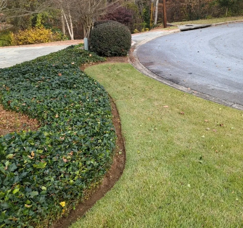 Custom garden landscaping experts serving Chattanooga, TN - Southern Dirt and Turf