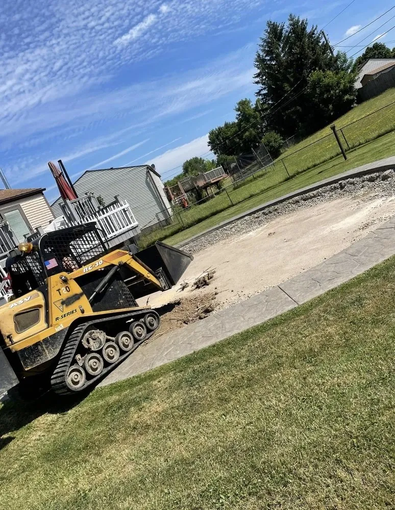 Professional garden landscaping for year-round maintenance in Fountain Inn, SC by Southern Earthworks