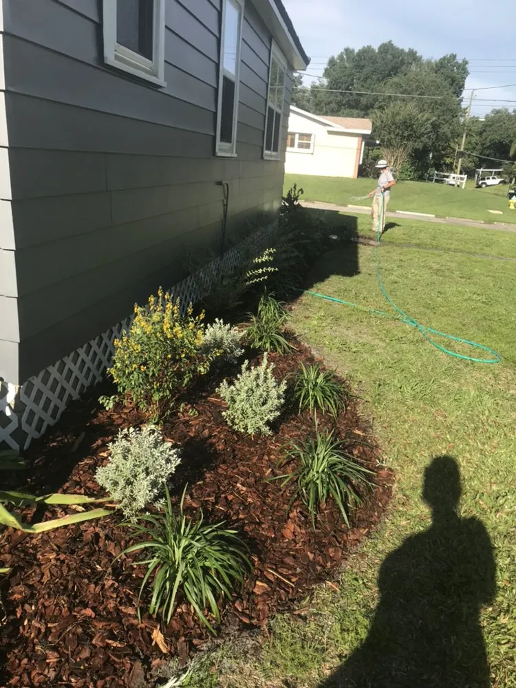 Affordable yard cleanup service for homes across Tampa, FL - Southern Edge Landscape & Design