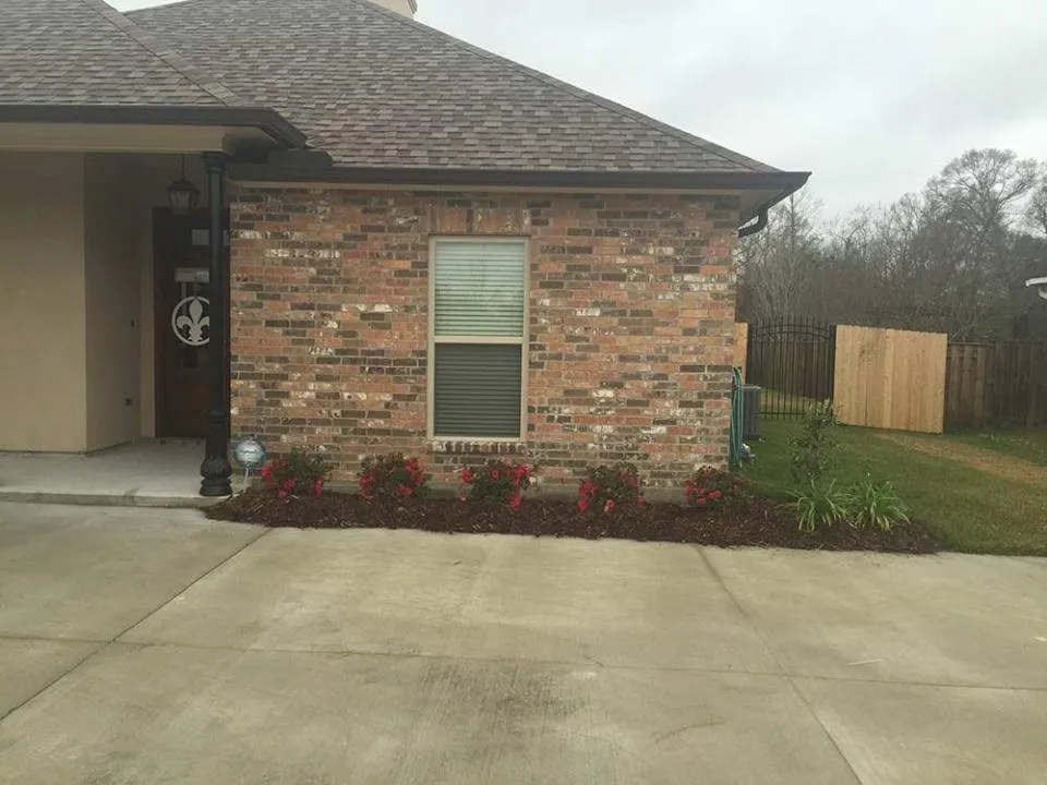 Reliable landscaping services in prairieville, LA by Southern Elegance Lawn and Garden