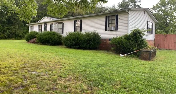 Southern Empire Lawns Logo