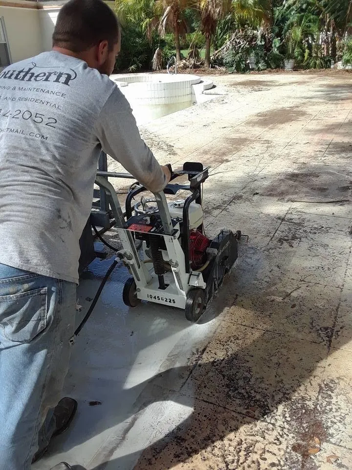 Reliable lawn care service in Mulberry, FL by Southern Estate Management