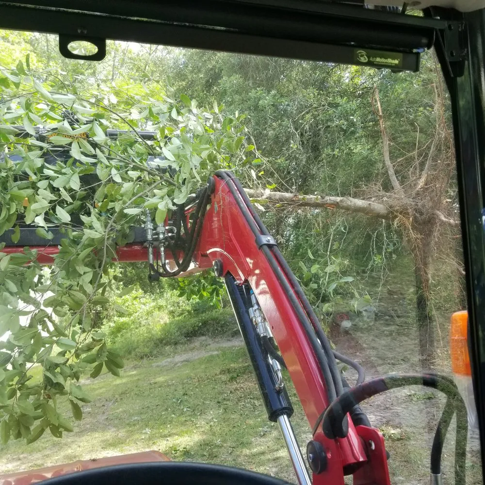 Expert lawn mowing service in Lake City, FL - Southern Estate Services