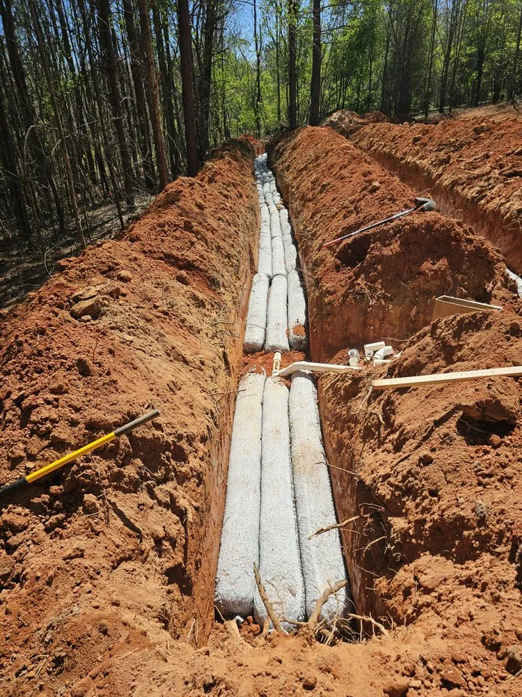 Local yard maintenance in Liberty, SC - Southern flow septic services