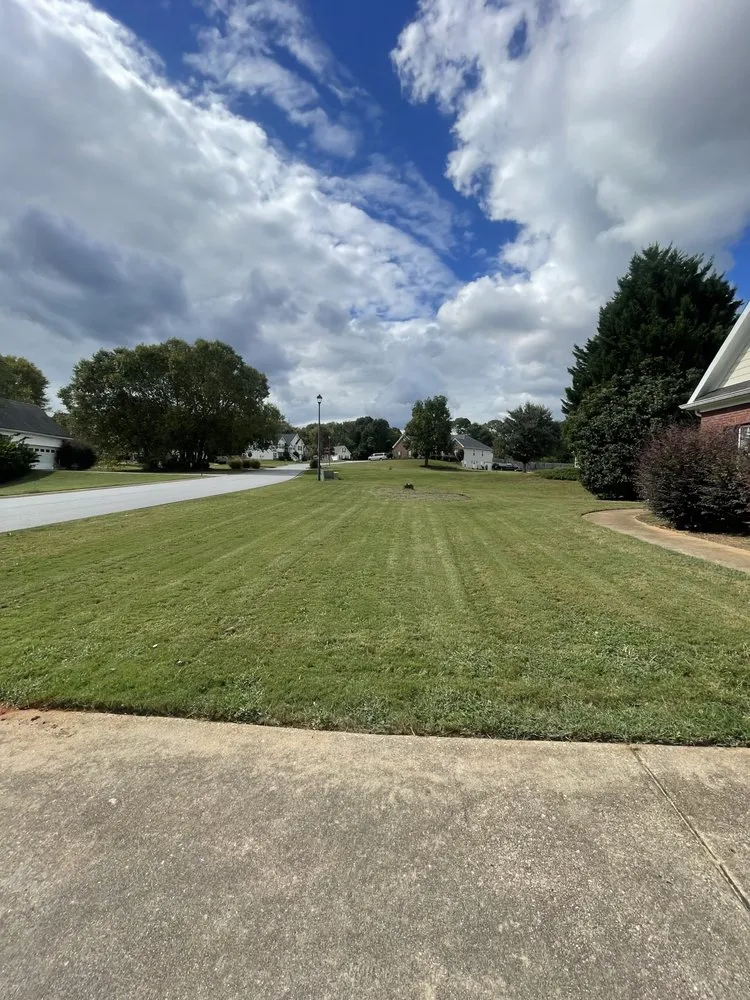 Top-rated lawn mowing service with custom design in Commerce, GA by Southern Green Landscape