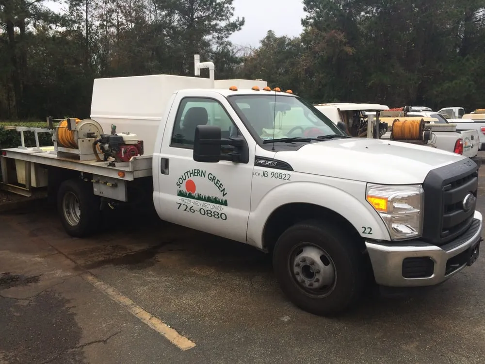 Professional residential landscaping experts serving Pompano Beach, FL - Southern Green