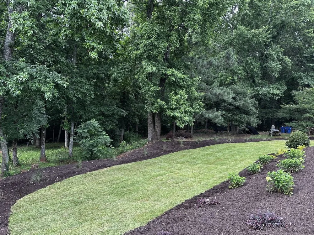 Professional lawn care service experts serving Watkinsville, GA - Southern Grounds Landscaping
