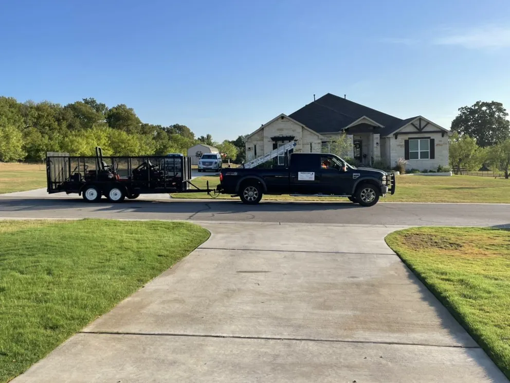 Local lawn care service in Cedar Creek, TX - Southern Guys