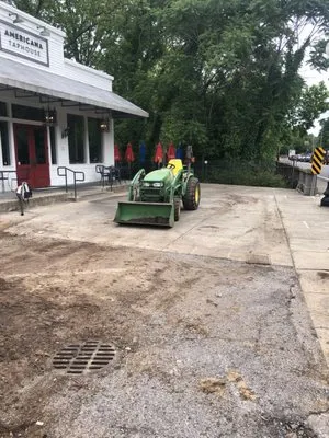 Southern Kentucky Landscaping & Lawn Care Logo