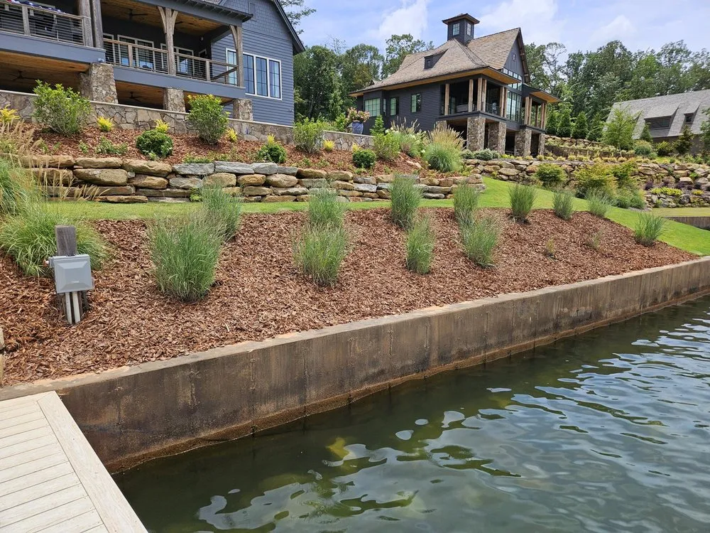 Custom lawn mowing service in Opelika, AL - Southern Lakes Lawn Sculpting